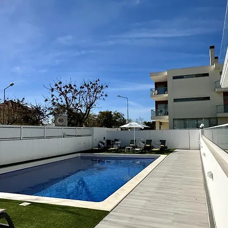 Hibisco 2 - Shared Pool - 8 Guests - Albufeira